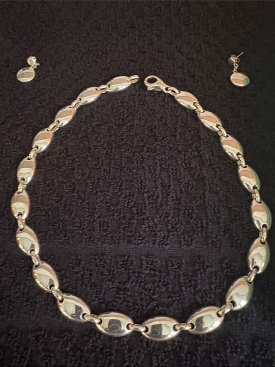 Tiffany & Co. Jewelry - Tiffany & Co. Polished Silver Oval Link Necklace with Stud Earrings stamped 925